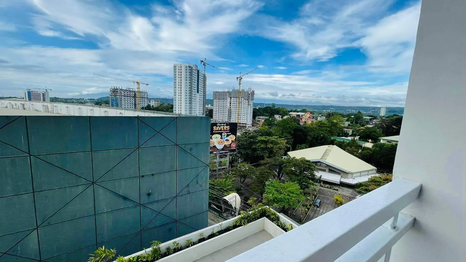 Rgm Place Davao 0*,